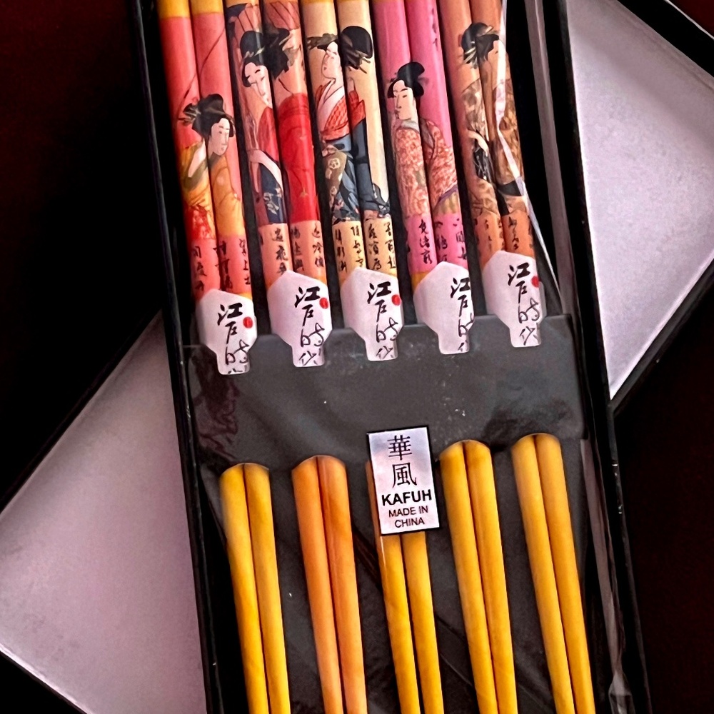 NIB Vintage Geisha hand painted Chopsticks